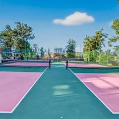 Smash and Stay Estate